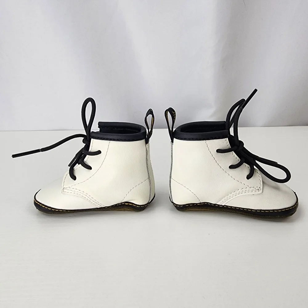 Dr Martens Black and White Infant Soft Sole 1460 Crib Booties Size US 2